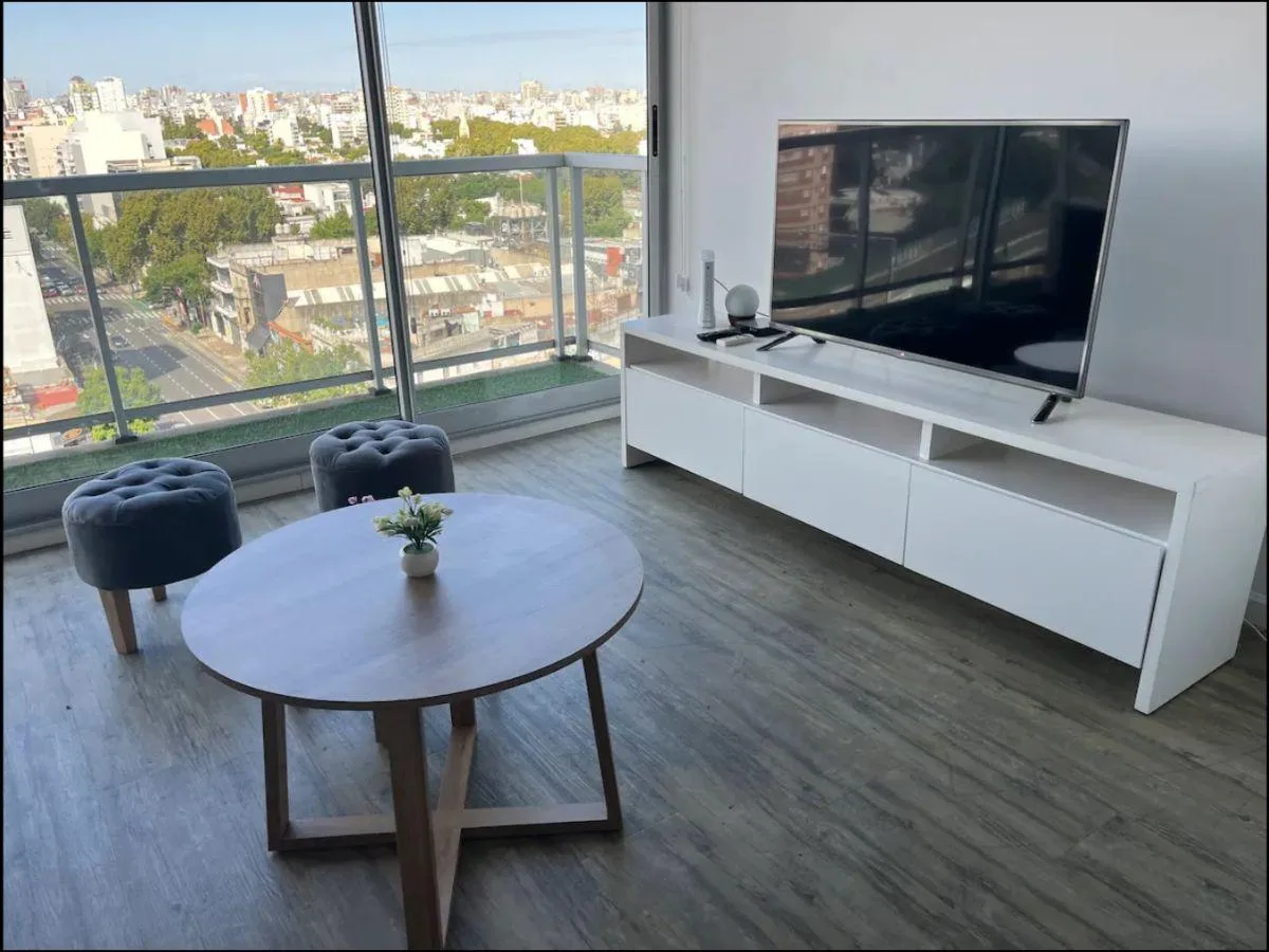 Monoambiente alto con balcón