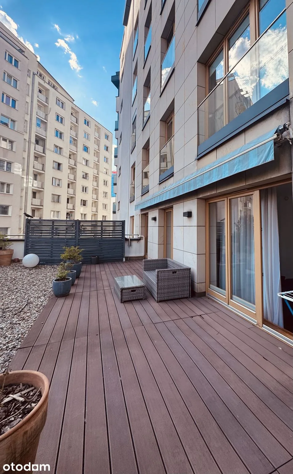 balcony