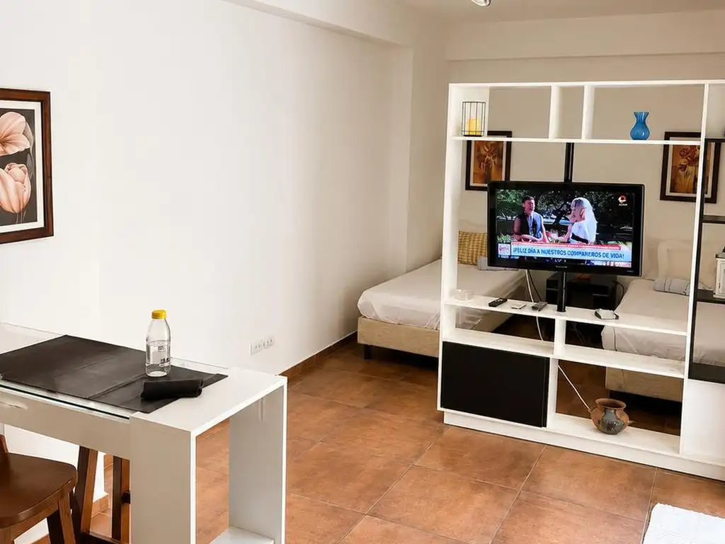 Departamento amueblado con balcón