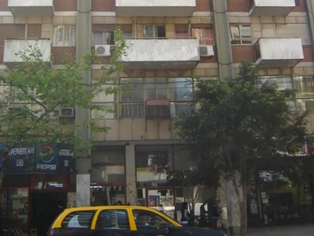 Monoambiente en piso décimo