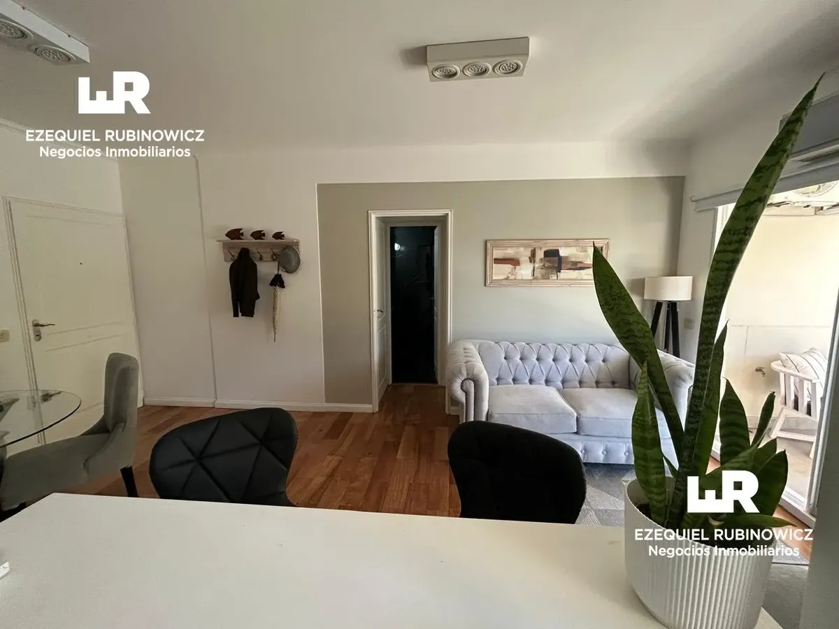 Furnished 2-room with parking