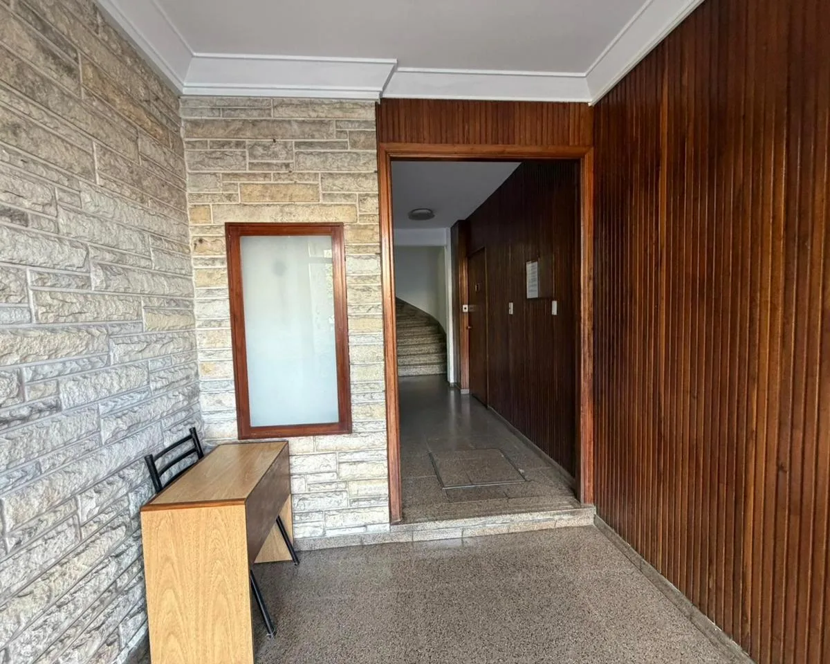 Departamento 2 ambientes con ascensor