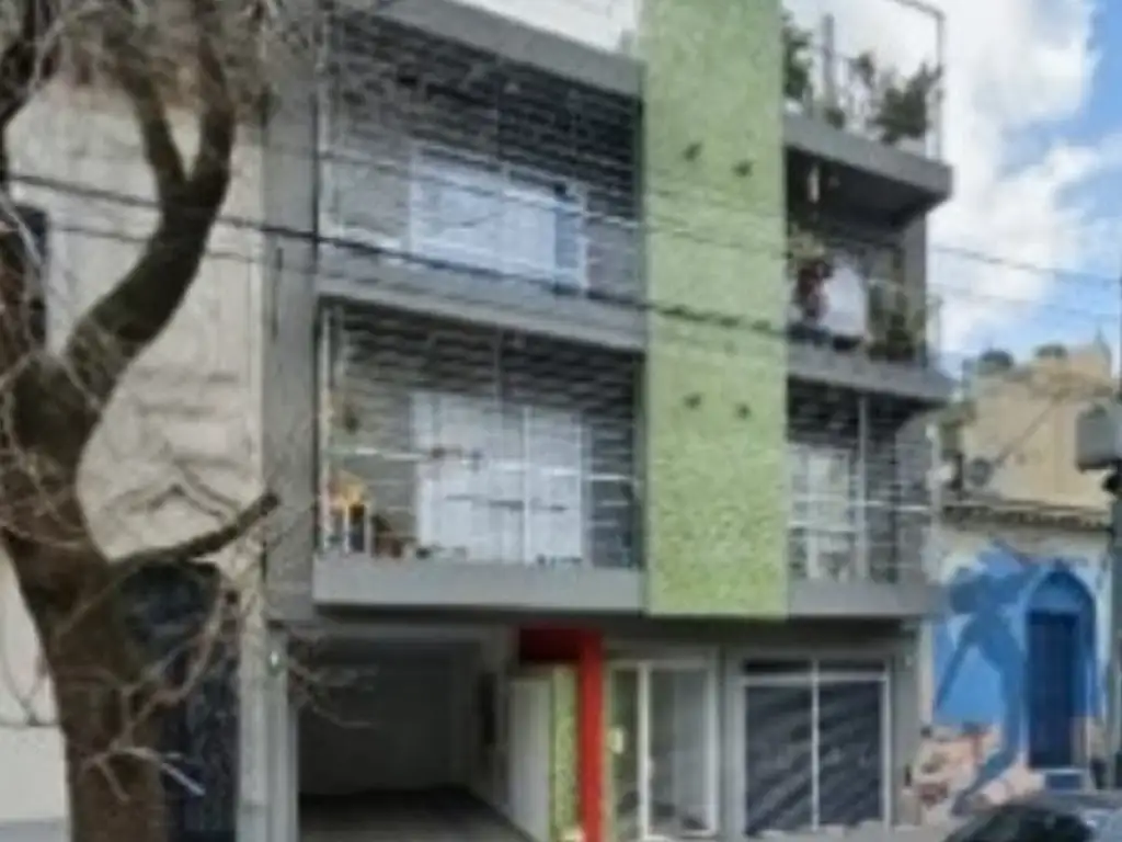 Coghlan studio with balcony