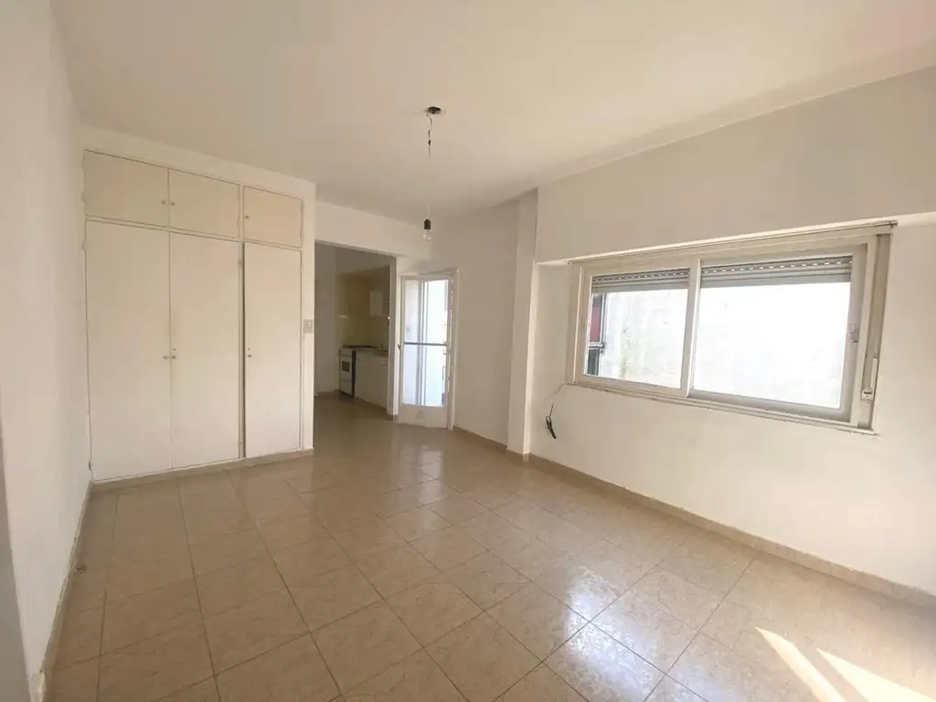 Studio lateral con vista abierta