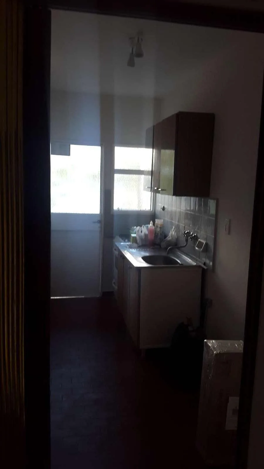 Departamento con balcón a la calle