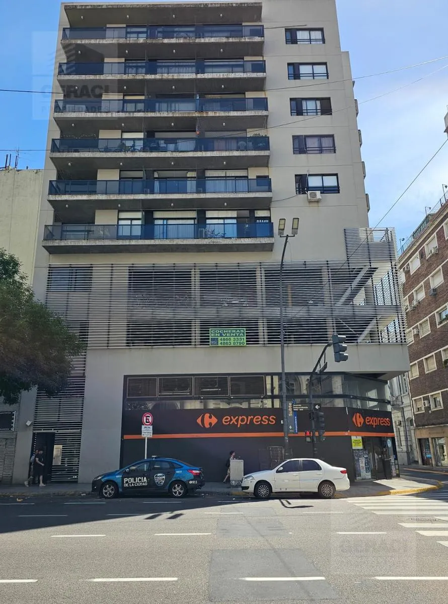 2 ambientes con balcón