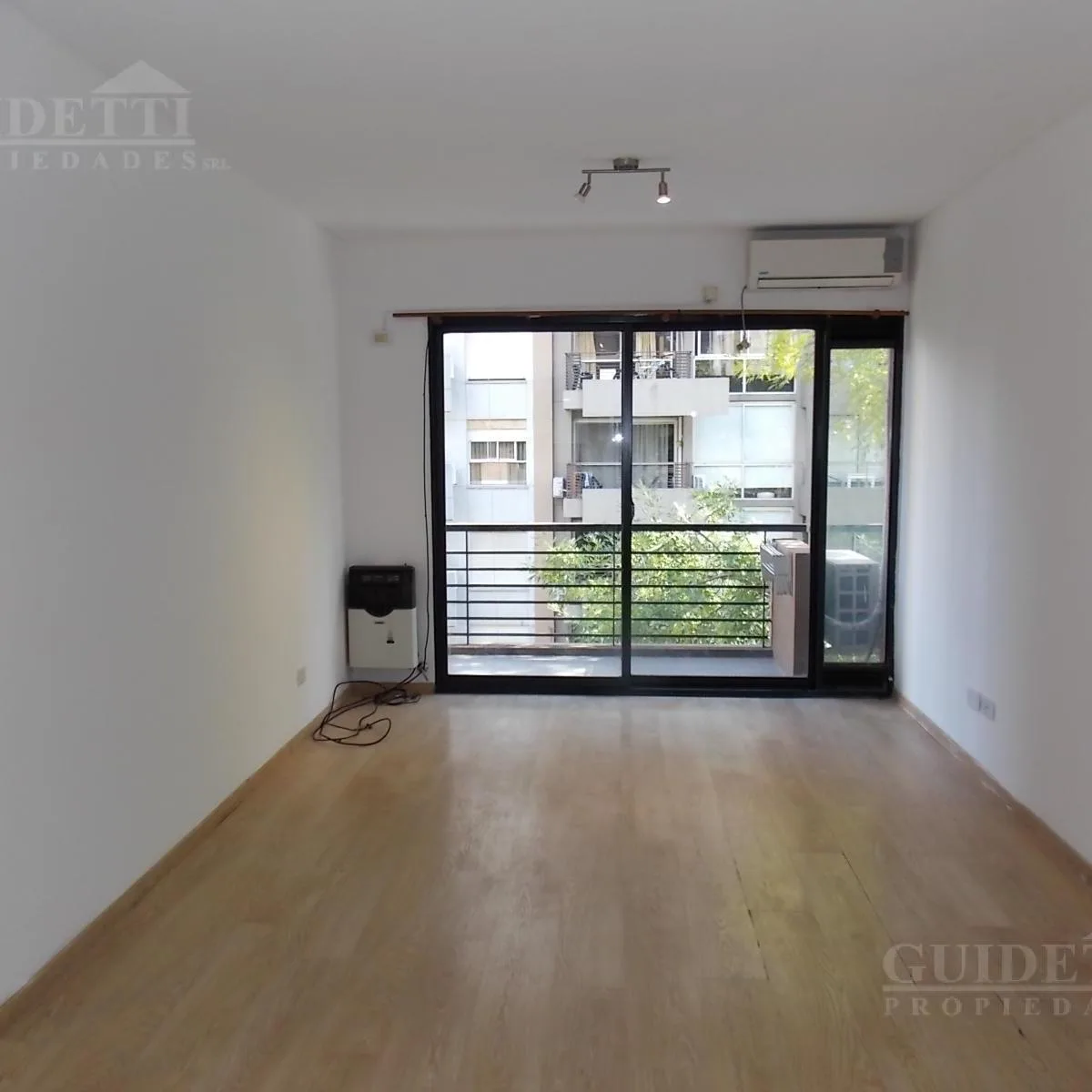 Студия с балконом и садом, Villa Urquiza