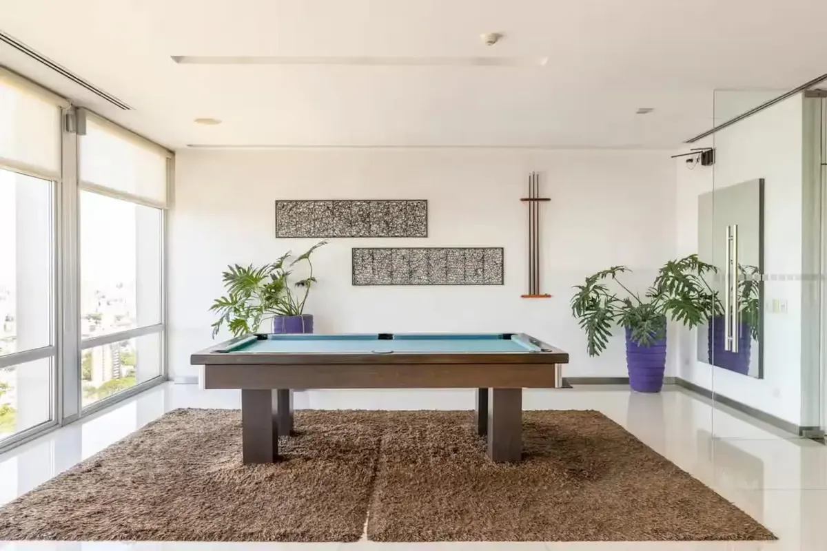 Departamento amoblado en piso alto