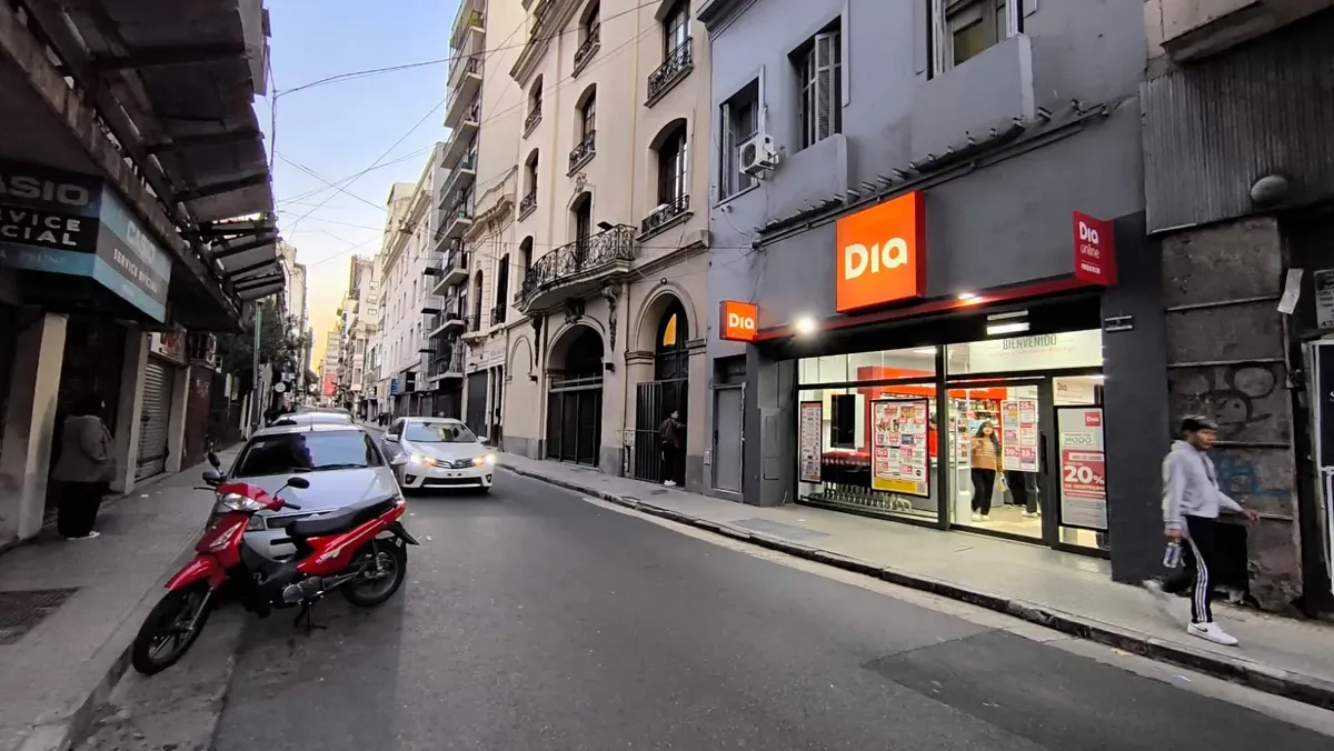 Monoambiente amoblado con cochera