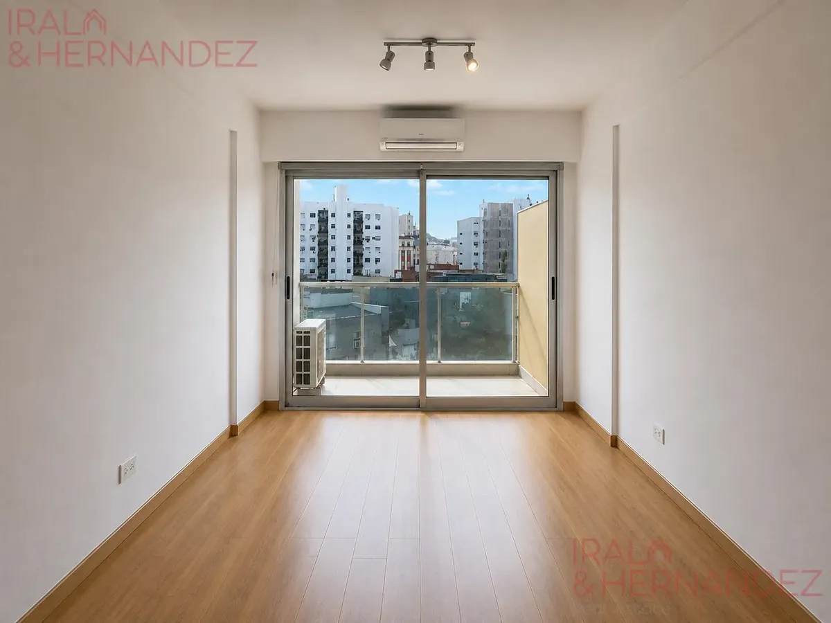 Studio with pool and gym, Palermo