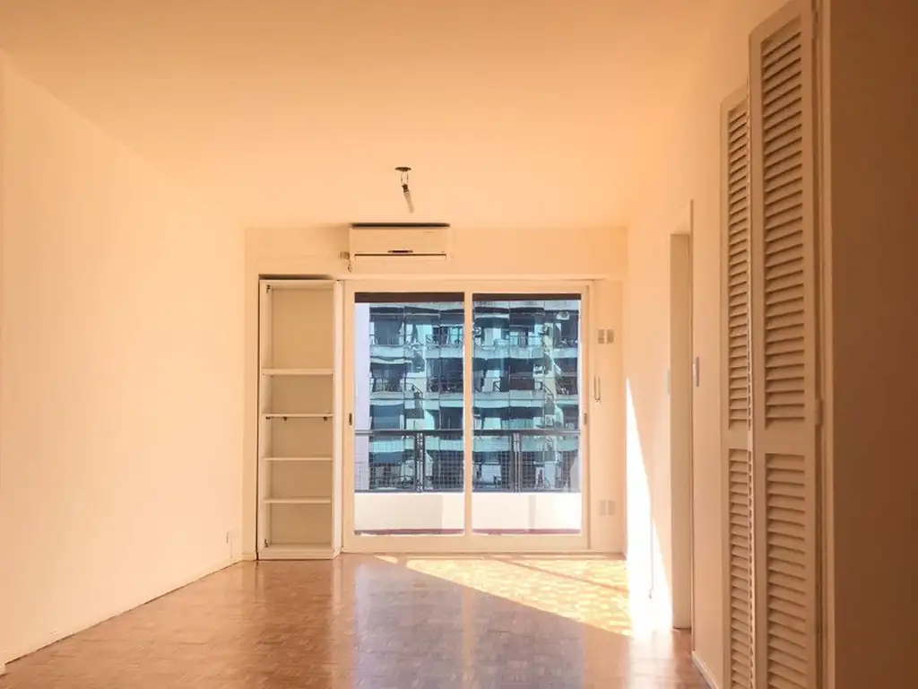 Studio en Recoleta con balcón