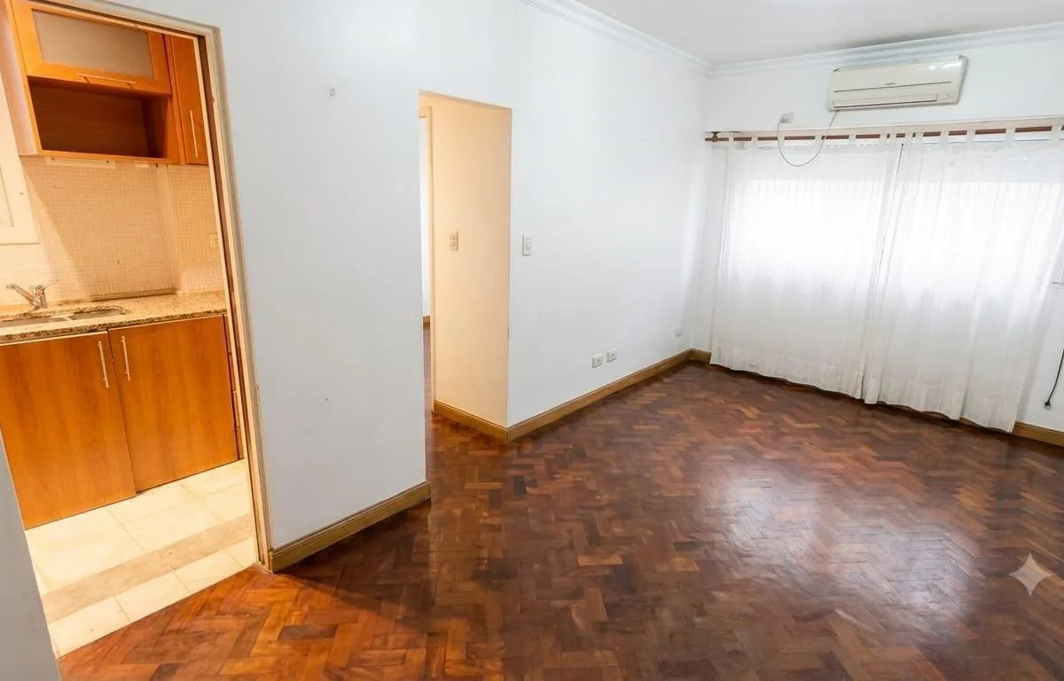 Piso 6, 2 ambientes amoblado