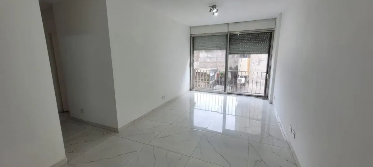 3-room apartment, rear-facing