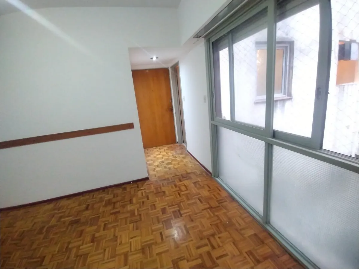 8th floor with French balcony