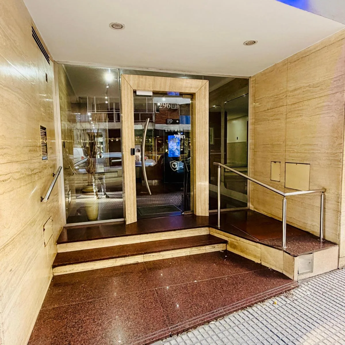Departamento con balcón en Caballito