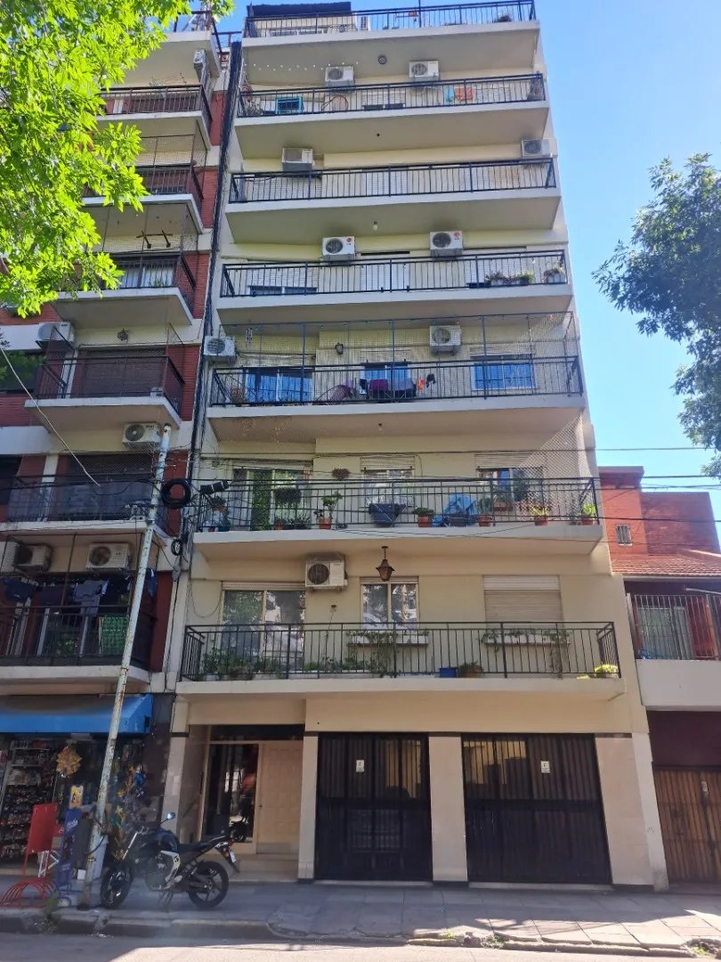 2 ambientes con balcón norte