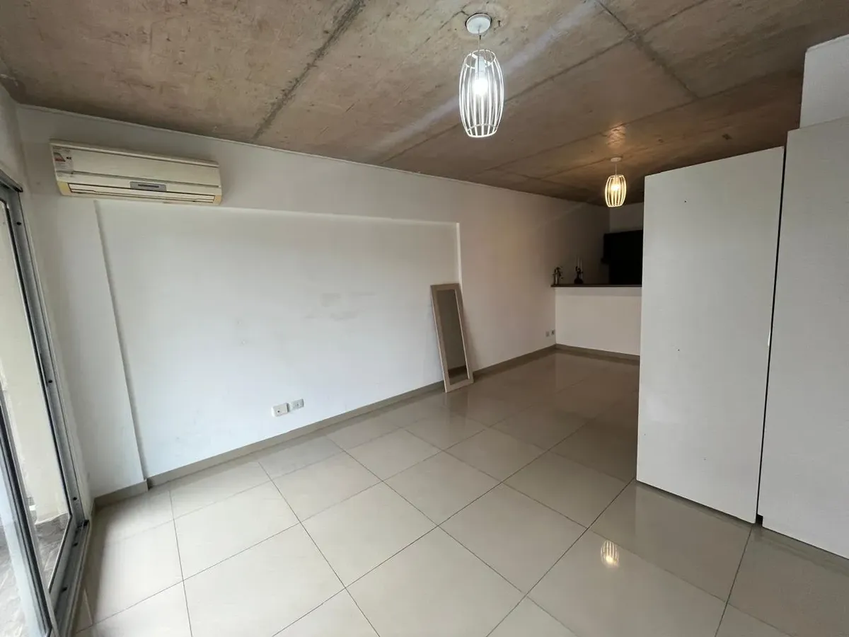 Monoambiente con balcón en Villa Urquiza