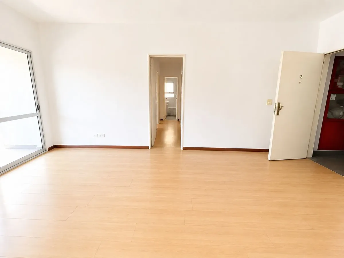 Alquiler Depto 3 Amb Con Balcón - Coghlan