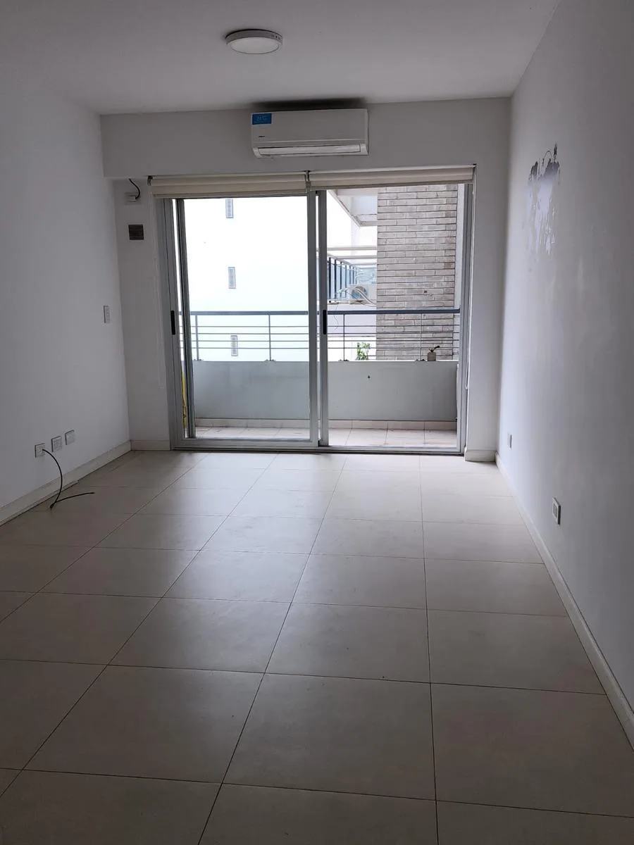 Departamento de 2 ambientes con balcón