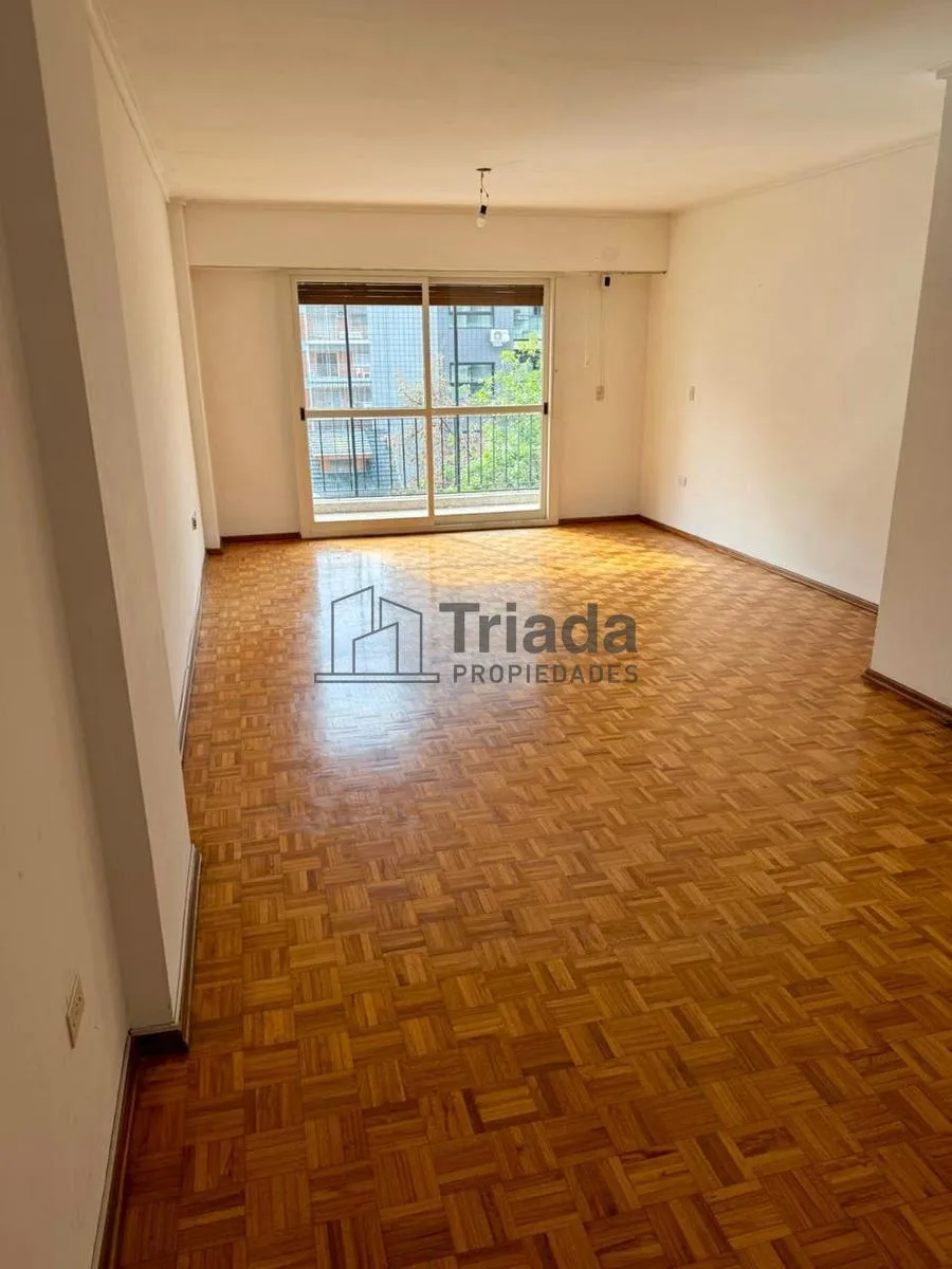 4-room apartment with parking
