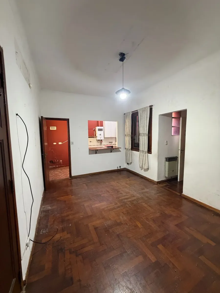 3 bedrooms with balcony, Almagro