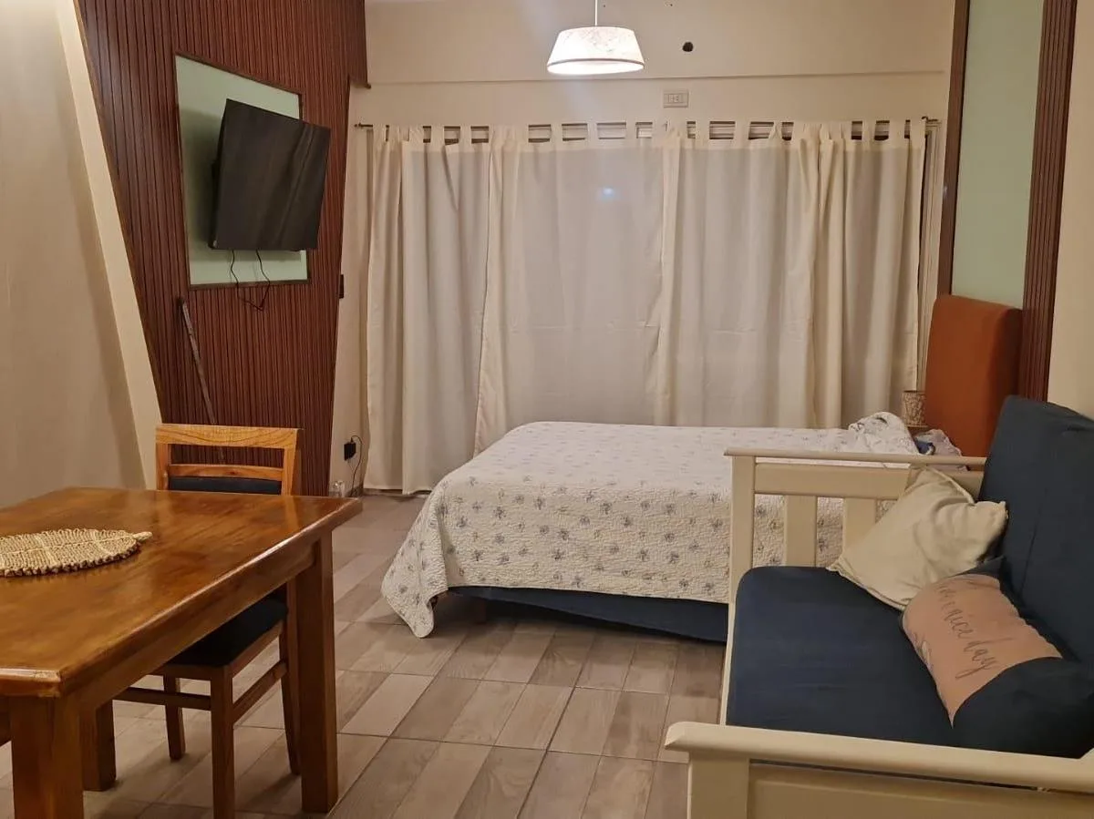 Departamento Monoambiente, Av Santa Fe Al 1100 / Retiro.