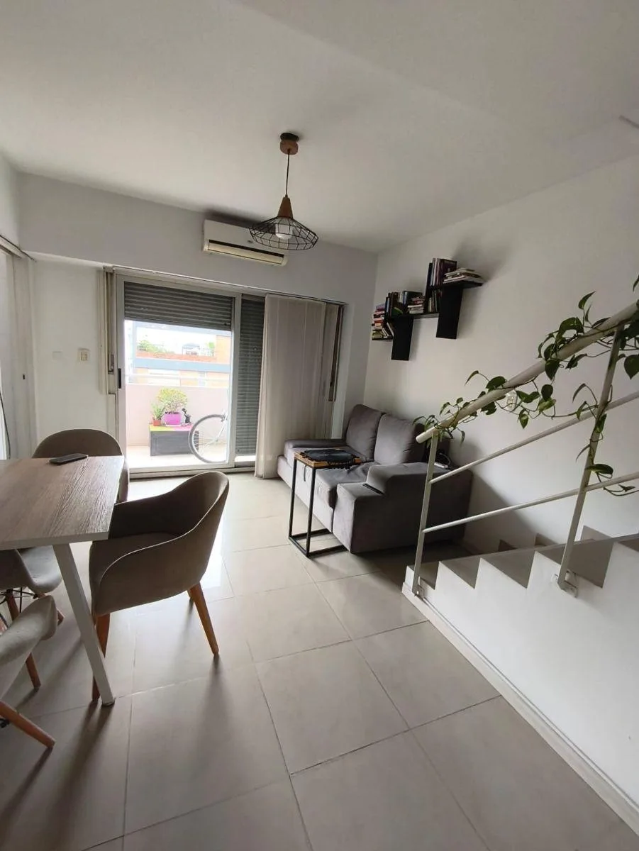 Hermoso Departamento en Duplex 2 Balcones con Vestidor Edificio C/ Parrilla Malvinas Argentinas 20