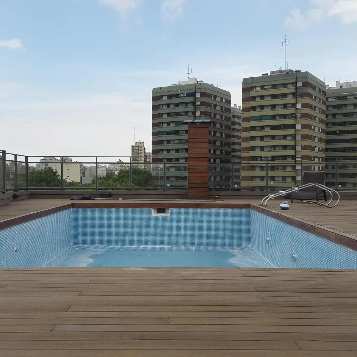 Departamento dúplex de 3 ambientes con balcones en Villa Urquiza