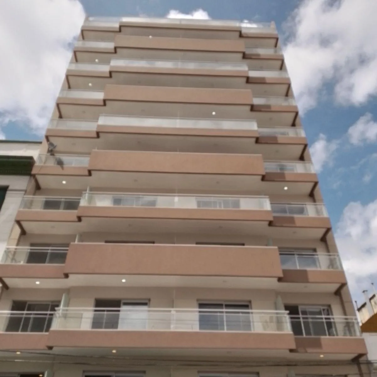 Monoambiente nuevo con pileta