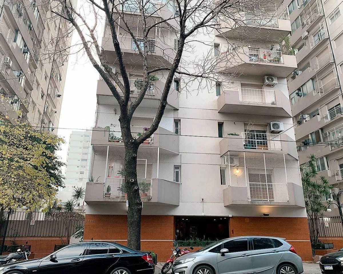 1 ambiente con balcón en Coghlan