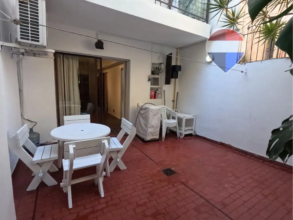 Monoambiente con patio en Recoleta