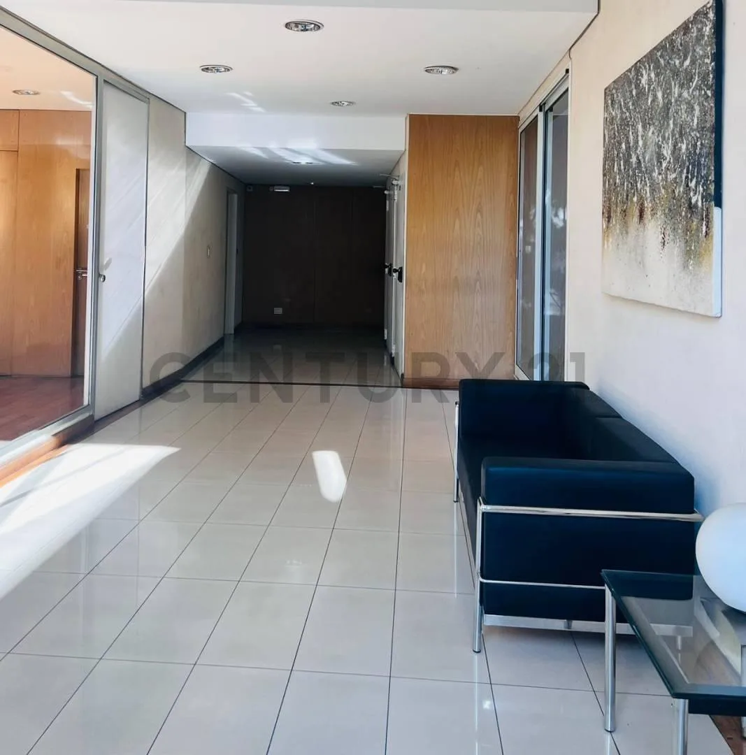 Studio with balcony in Belgrano R