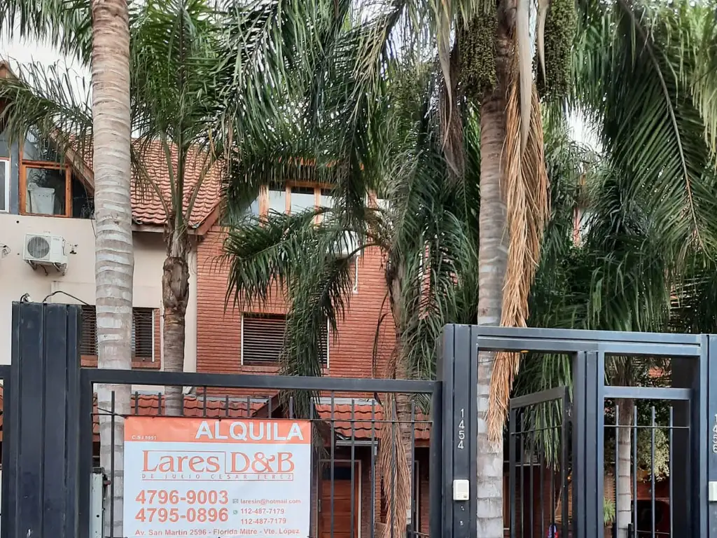 Duplex con jardín y parrilla