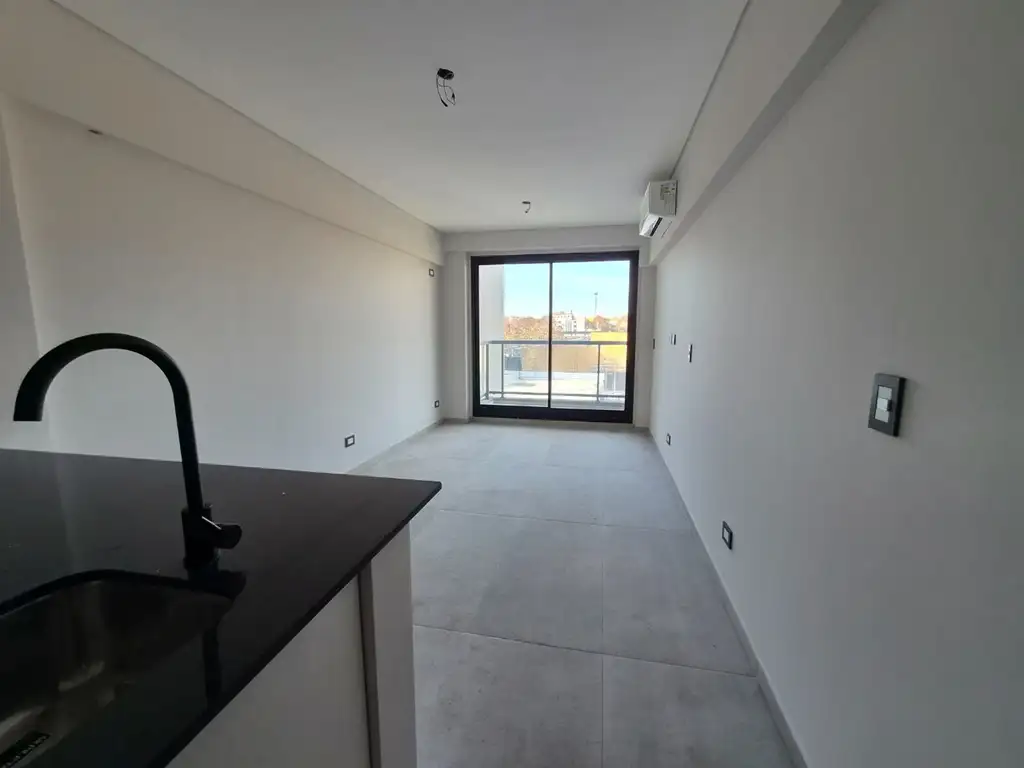Departamento a estrenar con balcón