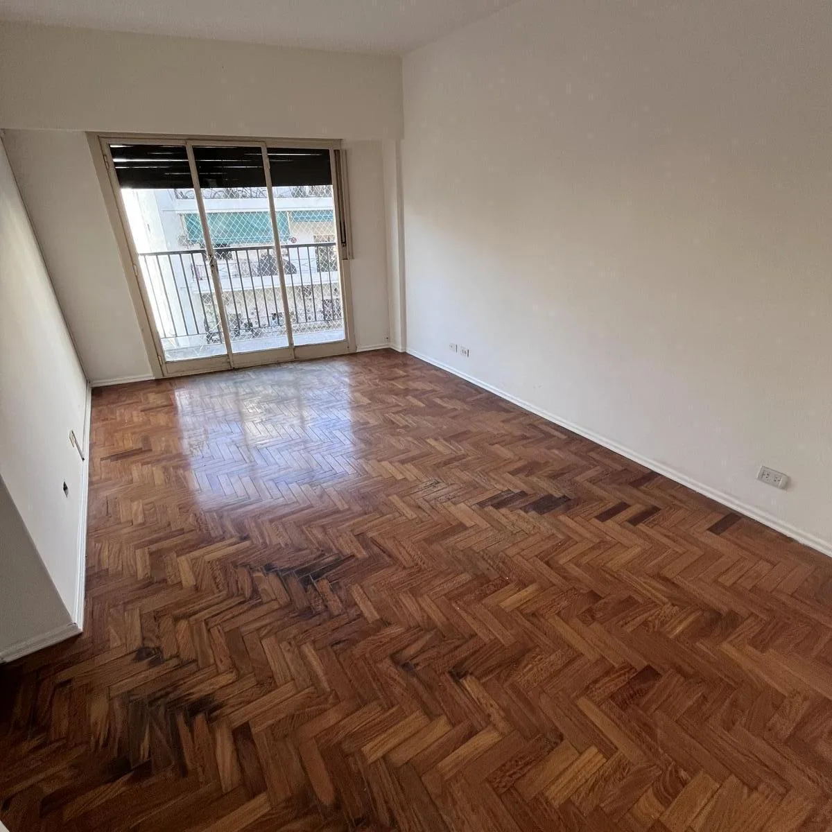 2BR apartment with balcony