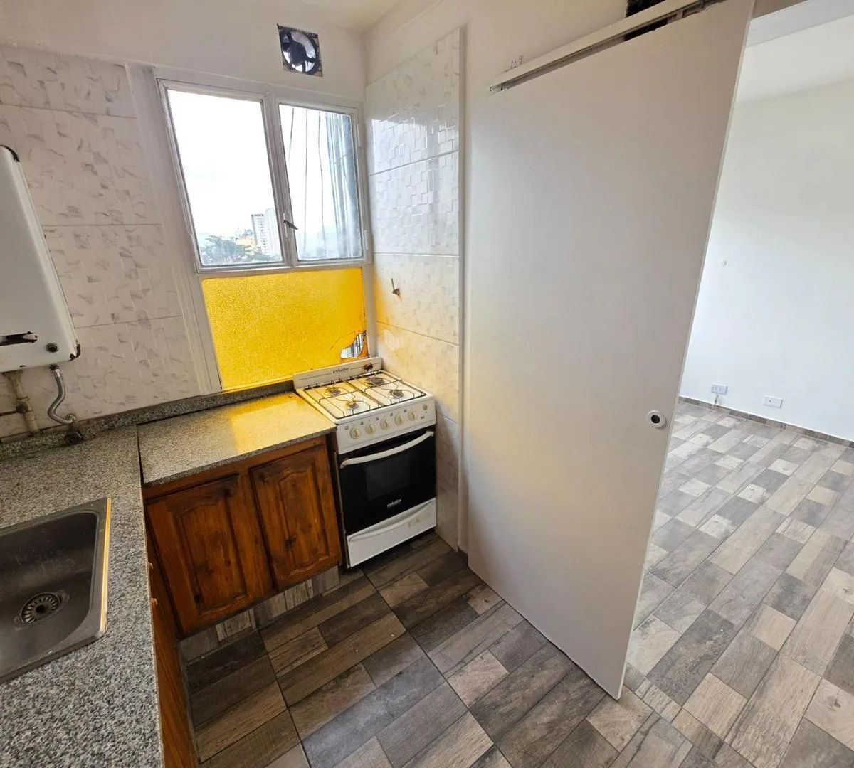 3-room apartment front-facing 10th floor