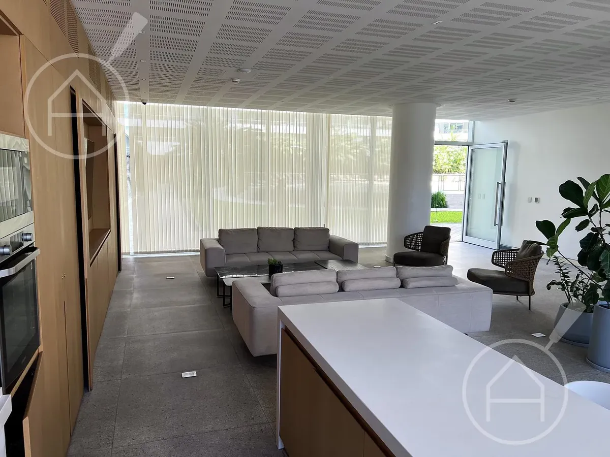 Apartamento mobiliado com varanda