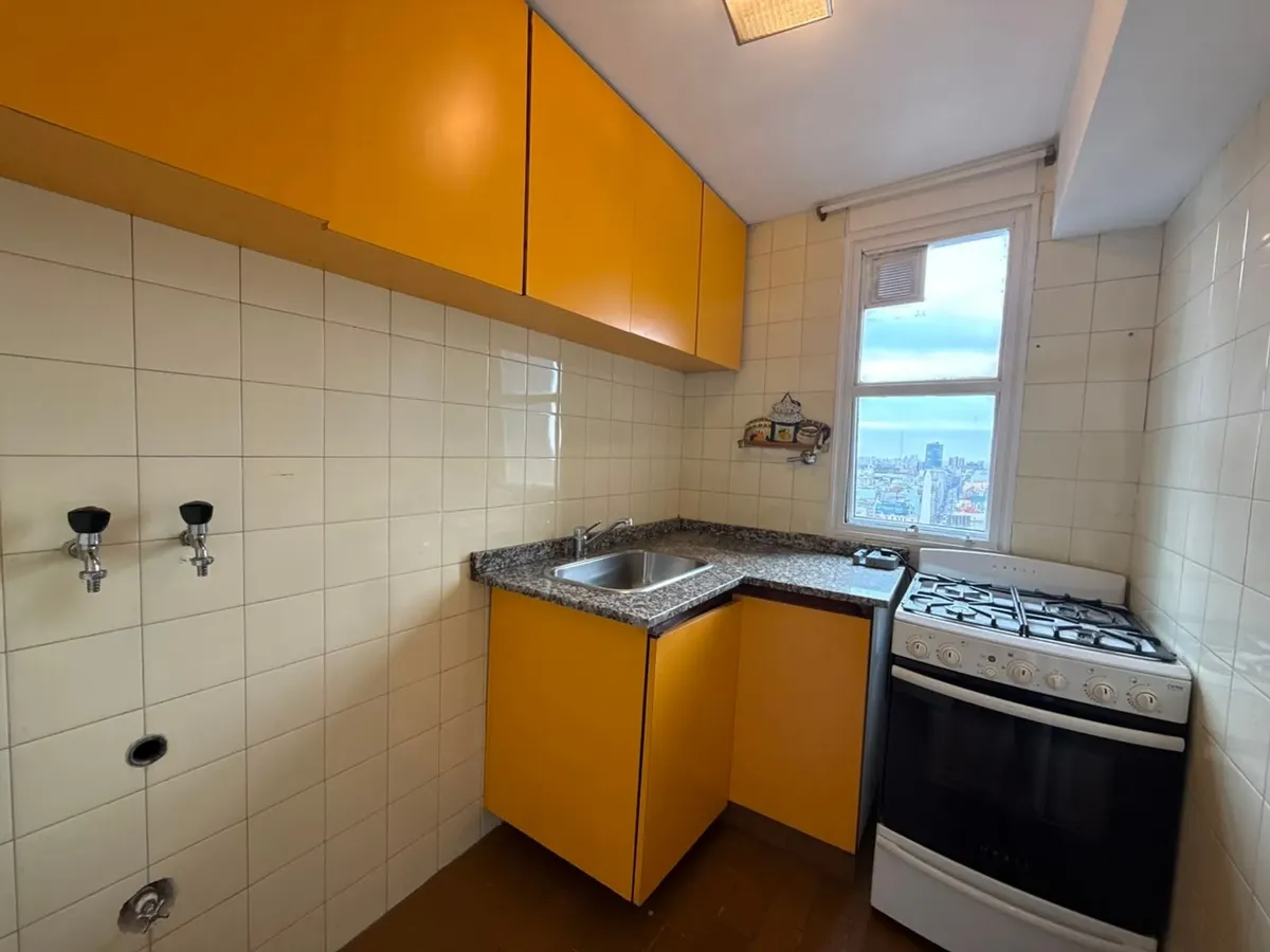 Departamento En Alquiler 2 Ambientes  Piso Alto