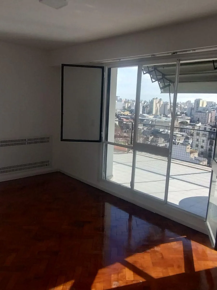 3 ambientes con balcón terraza