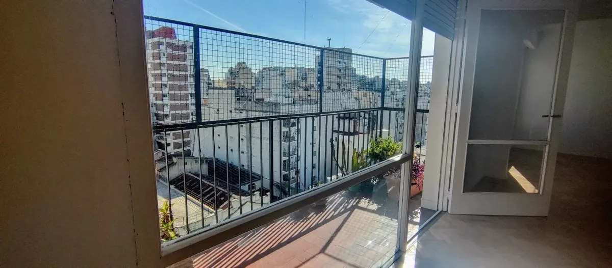 Балкон