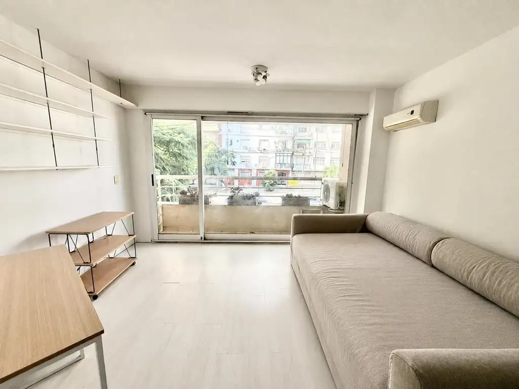 Studio with doorman and balcony, Belgrano Barrio Chino