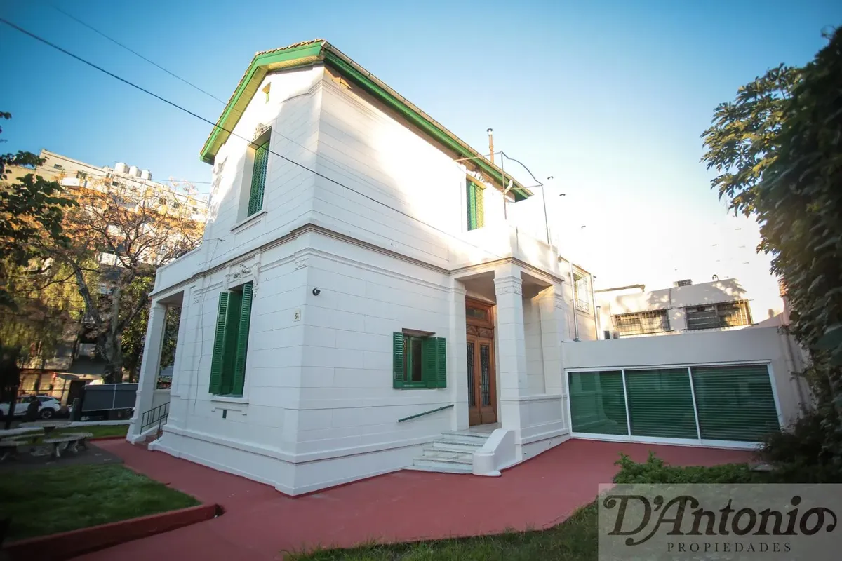 Casa En Alquiler En Belgrano R - Estilo Antiguo - 2 Plantas - Ideal Uso Profesional