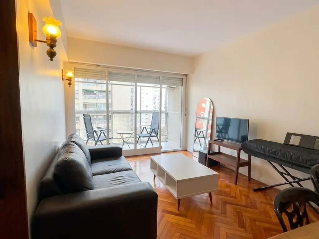 3 ambientes con balcón y losa radiante