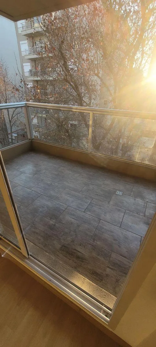 1 ambiente con balcón aterrazado