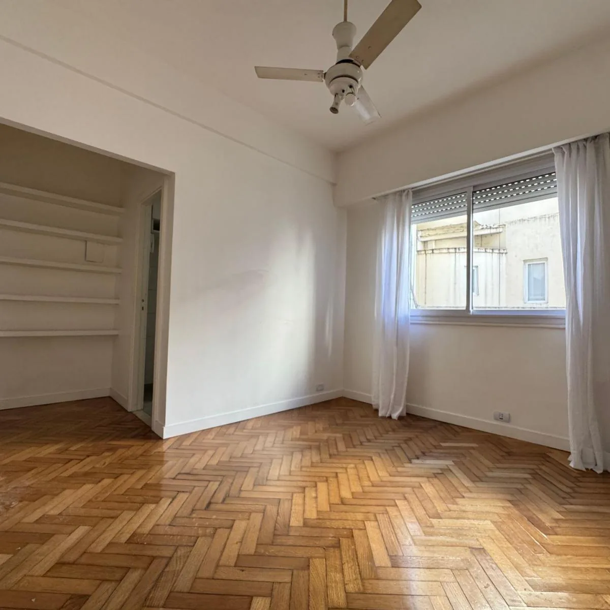 Dpto 2 Ambientes en Alquiler en Recoleta Piso Alto