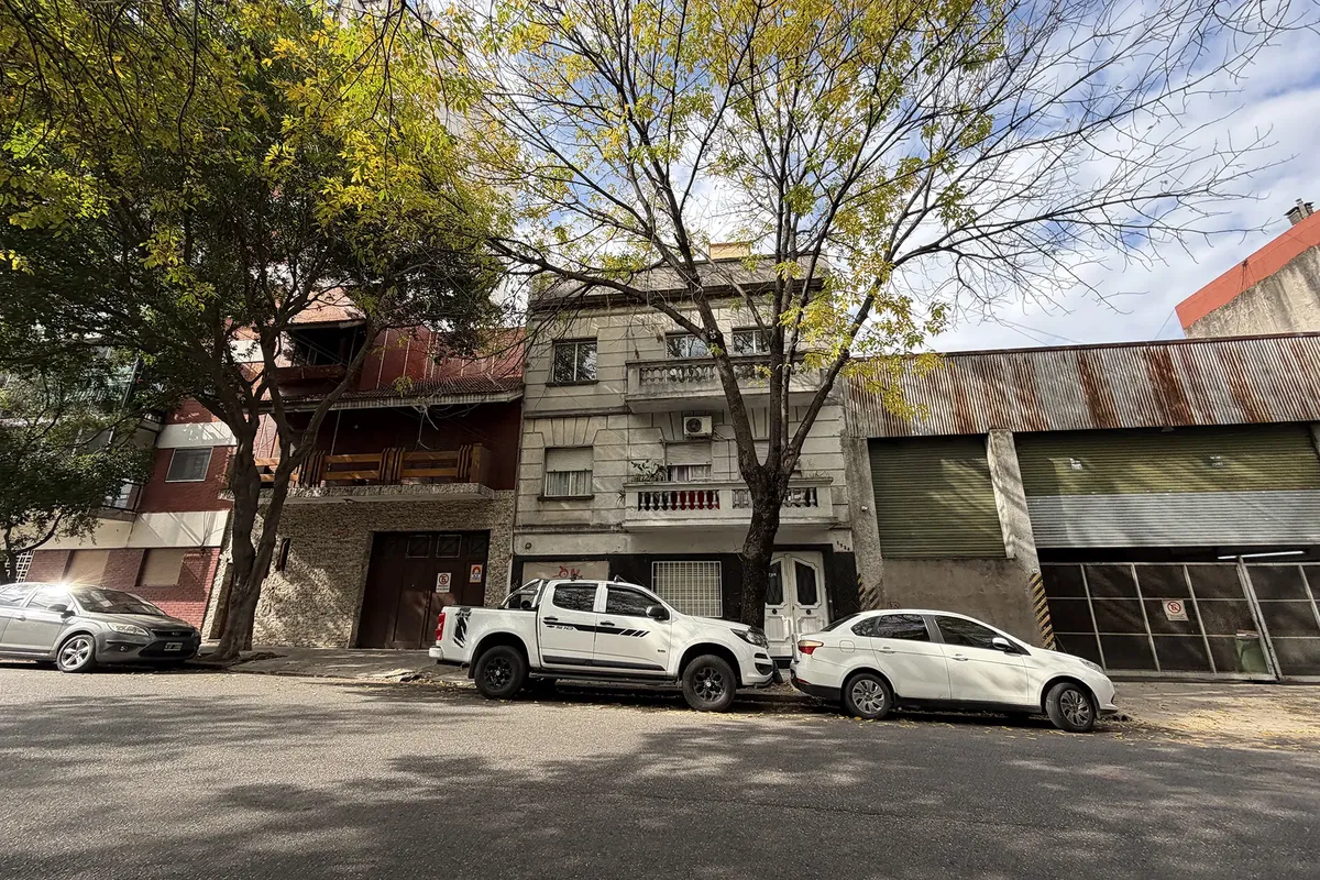 Departamento 2 ambientes con patio
