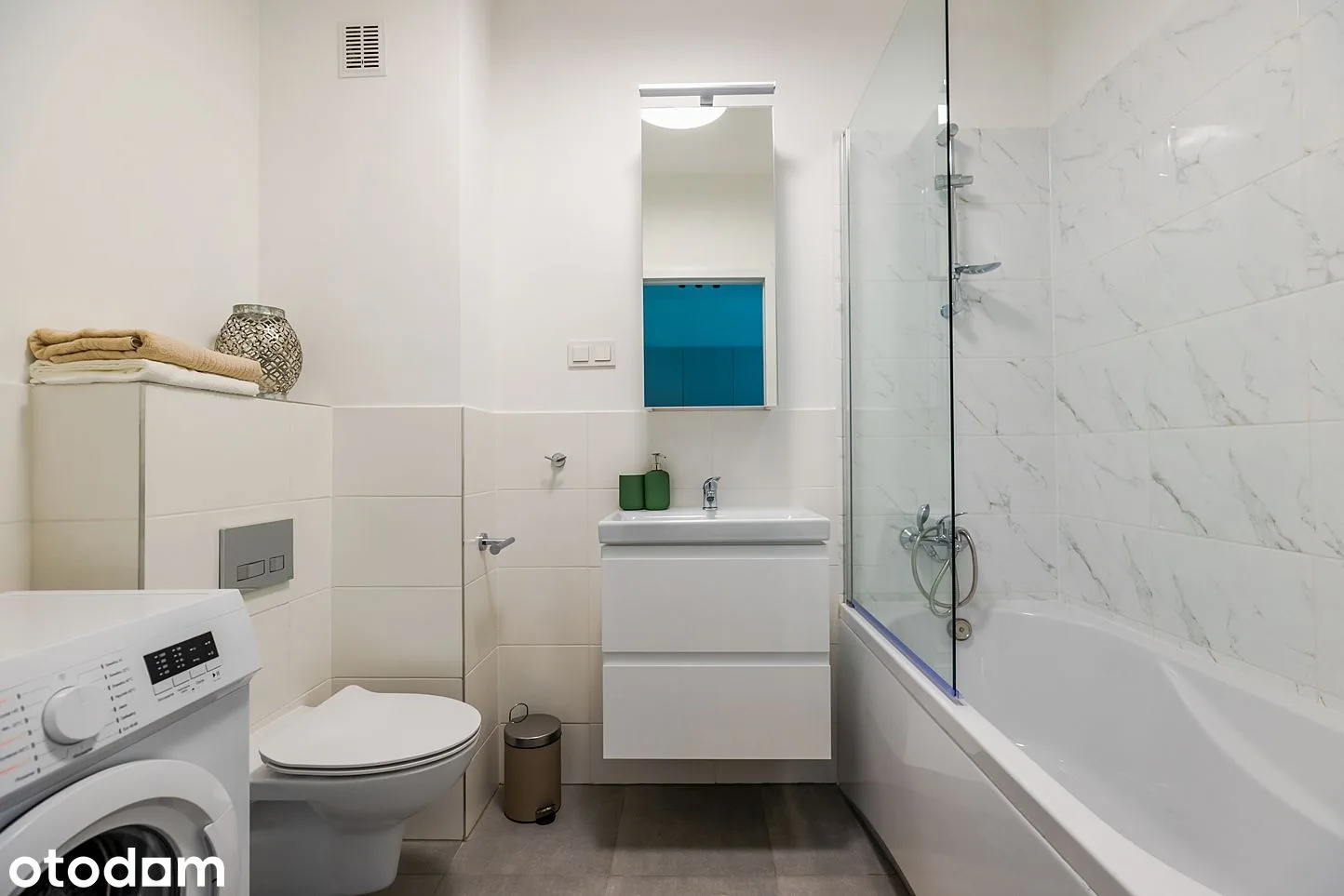 38 m² furnished 2-room, bathroom