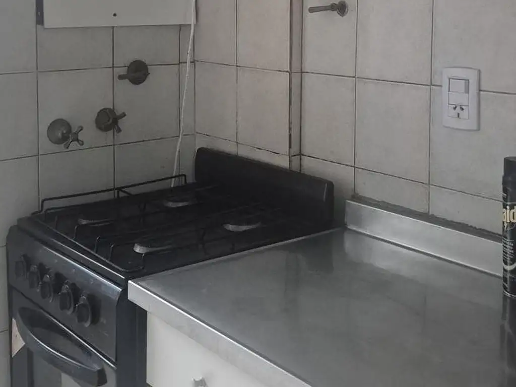 Departamento con dos balcones