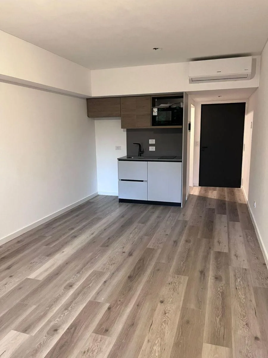 Monoambiente en Belgrano con balcón