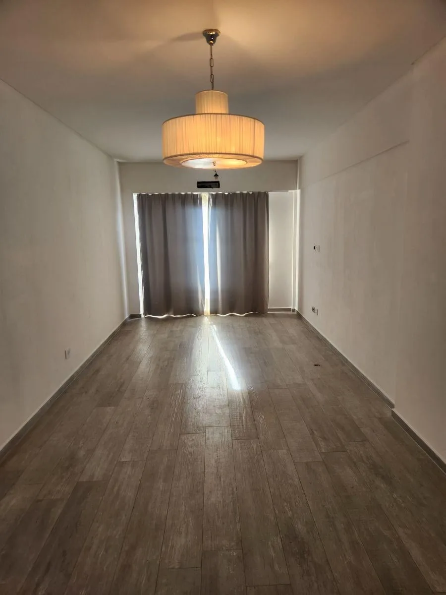 Monoambiente con balcón y amenities